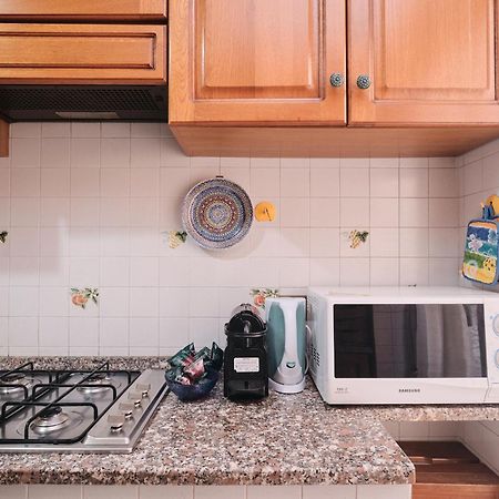 Parcheggio Gratuito, Wi-Fi -Netflix & Ac Lägenhet Rom Exteriör bild